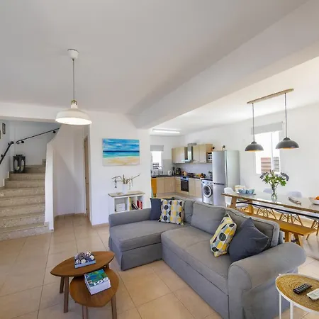 Villa The Ultimate Guide To Renting Your Luxury 3 Bedroom Near The Beach, 1478 Protaras