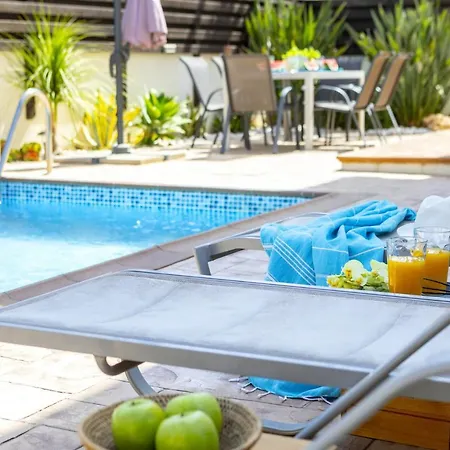The Ultimate Guide To Renting Your Luxury 3 Bedroom Near The Beach, 1478 Villa