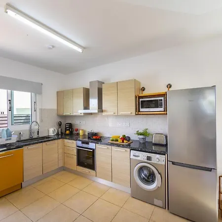 The Ultimate Guide To Renting Your Luxury 3 Bedroom Near The Beach, 1478 빌라 *
