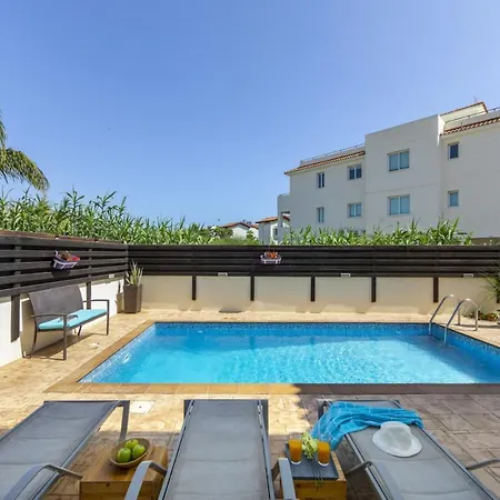 Villa The Ultimate Guide To Renting Your Luxury 3 Bedroom Near The Beach, 1478 *