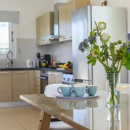 Villa The Ultimate Guide To Renting Your Luxury 3 Bedroom Near The Beach, 1478